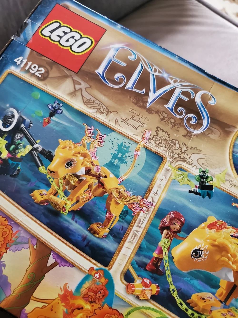 LEGO Elves Yellow Lion Guardian Build with Blue Accents
